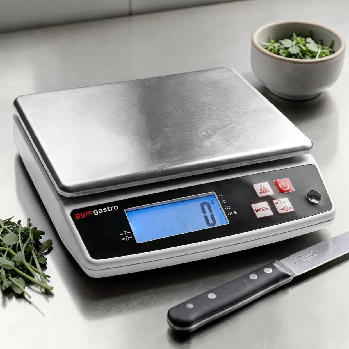 Balance numérique de cuisine 10 kg graduation 1 g, écran tactile.